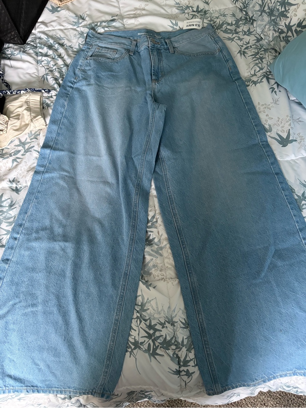 Old Navy Wide-Leg Jeans in Light Blue Denim